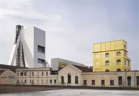 prada foundation date